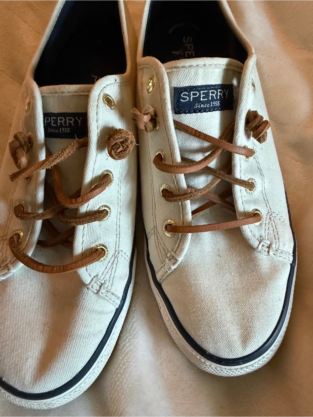 Sperry Men’s Off-White Canvas Boat Shoes with Brown Leather Laces